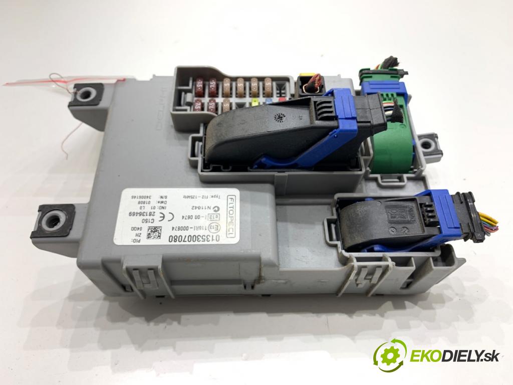 FIAT FIORINO III Nadwozie pełne/minivan 2008 70 kW 1.3 D Multijet (225BXE1A) 1248 Modul BSI 28136469 (Poistková skrinka)