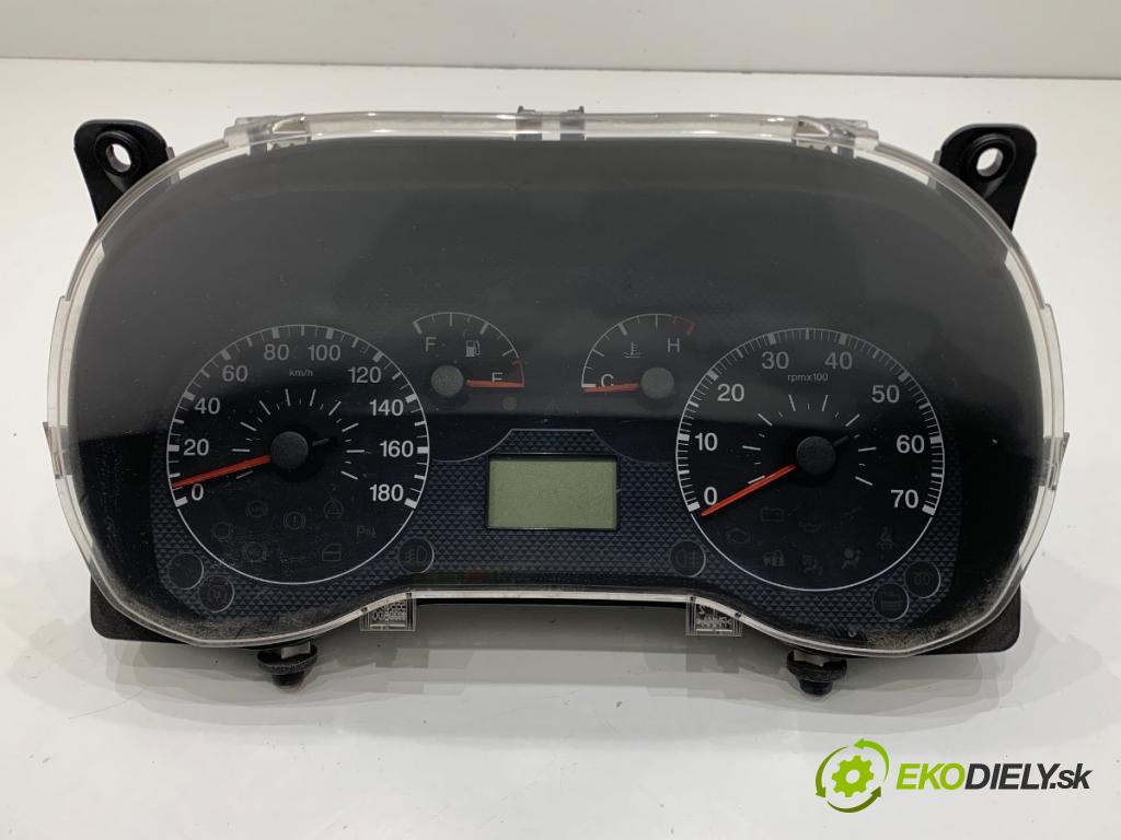 FIAT FIORINO III Nadwozie pełne/minivan 2008 70 kW 1.3 D Multijet (225BXE1A) 1248 Prístrojovka 1352763080 (Prístrojová doska)