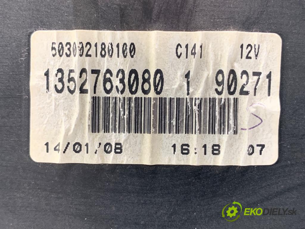 FIAT FIORINO III Nadwozie pełne/minivan 2008 70 kW 1.3 D Multijet (225BXE1A) 1248 prístrojovka 1352763080 (Přístrojová deska)