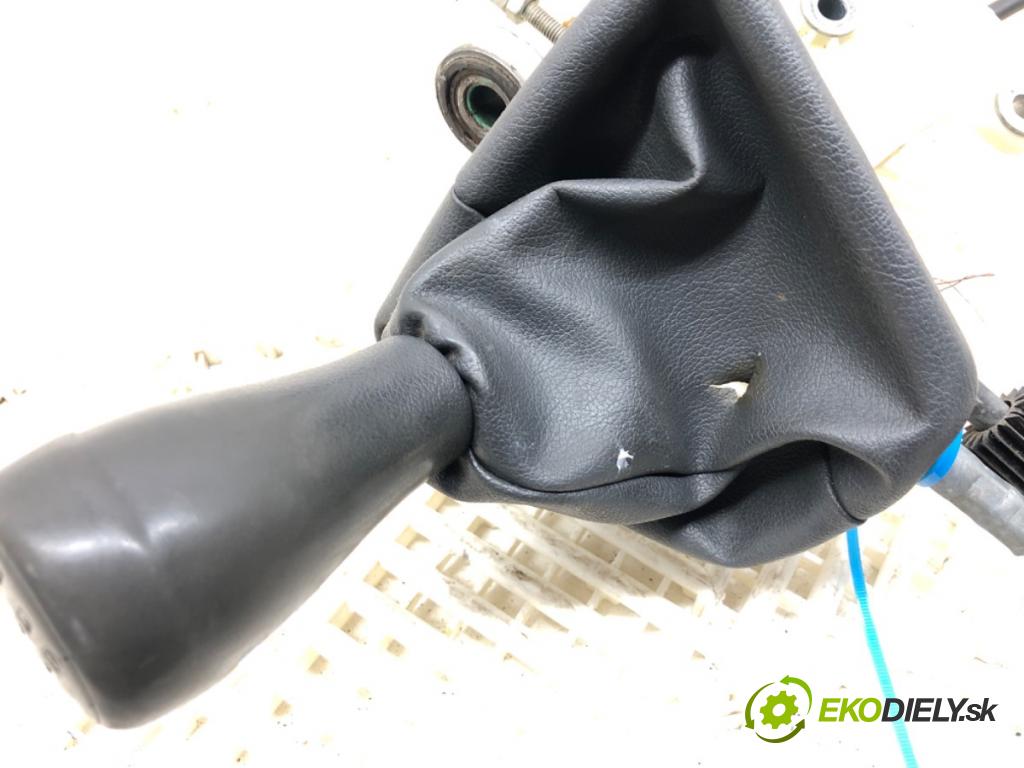 FIAT FIORINO III Nadwozie pełne/minivan 2008 70 kW 1.3 D Multijet (225BXE1A) 1248 Kulisa 55261496 (Rýchlostná páka (kulisa))