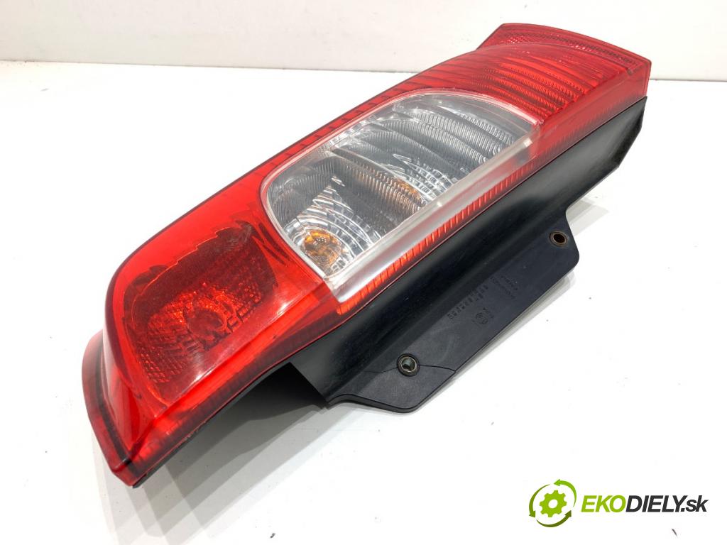 FIAT FIORINO III Nadwozie pełne/minivan 2008 70 kW 1.3 D Multijet (225BXE1A) 1248 světlo pravý zadní část 01353205080