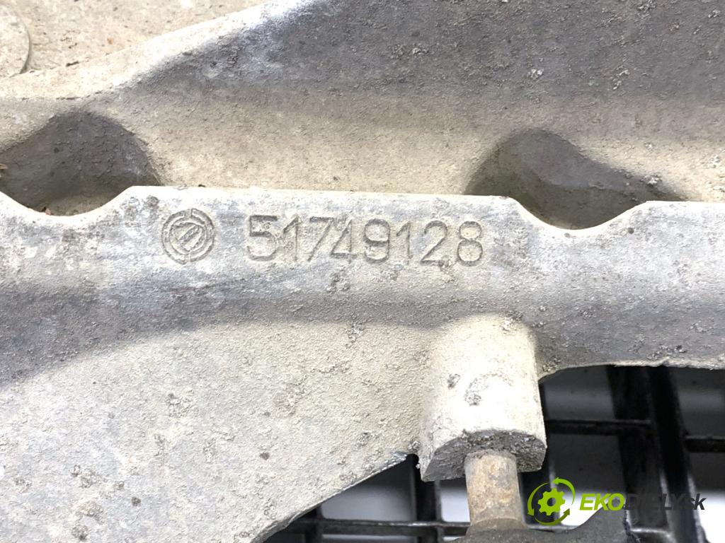 FIAT FIORINO III Nadwozie pełne/minivan 2008 70 kW 1.3 D Multijet (225BXE1A) 1248 Výstuha pod Motor 51749128 (Výstuha predná)