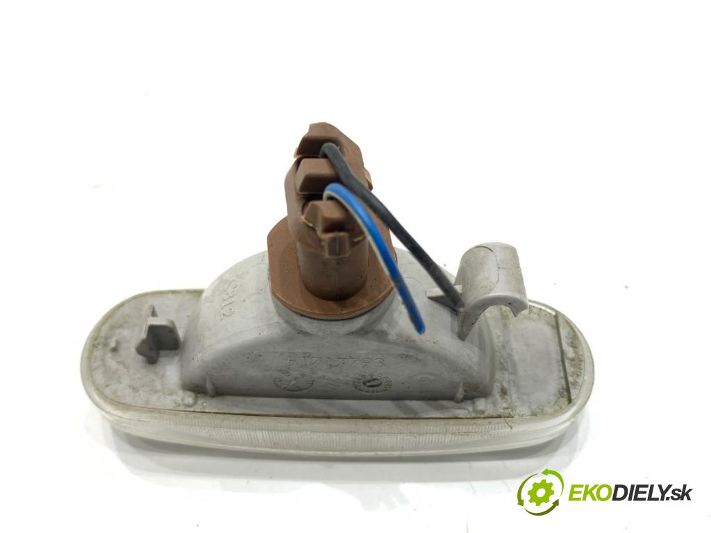 FIAT FIORINO III Nadwozie pełne/minivan 2008 70 kW 1.3 D Multijet (225BXE1A) 1248 Smerovka ľavy predný 51717793 (Kľučka dverí ostatné)