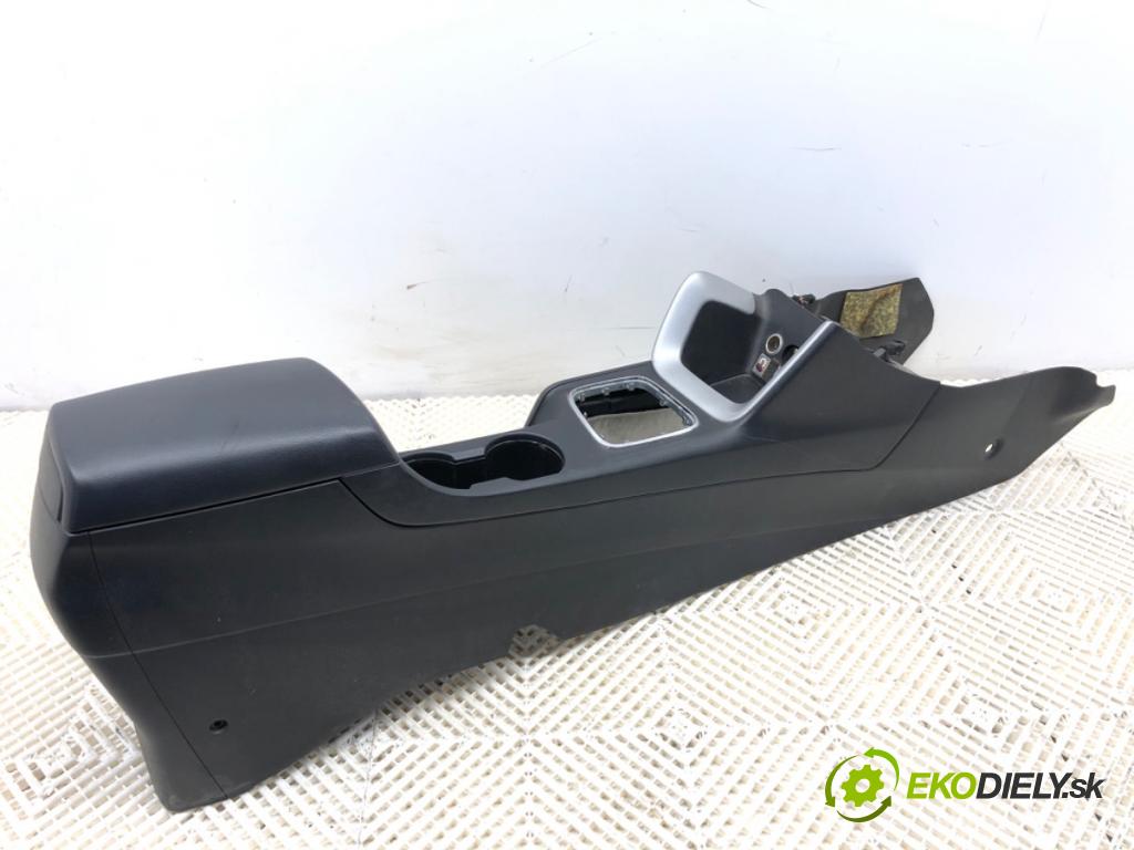 KIA CEED Kombi 2012 94 kW 1.6 CRDi 128 1582 Tunel středový  (Středový tunel)