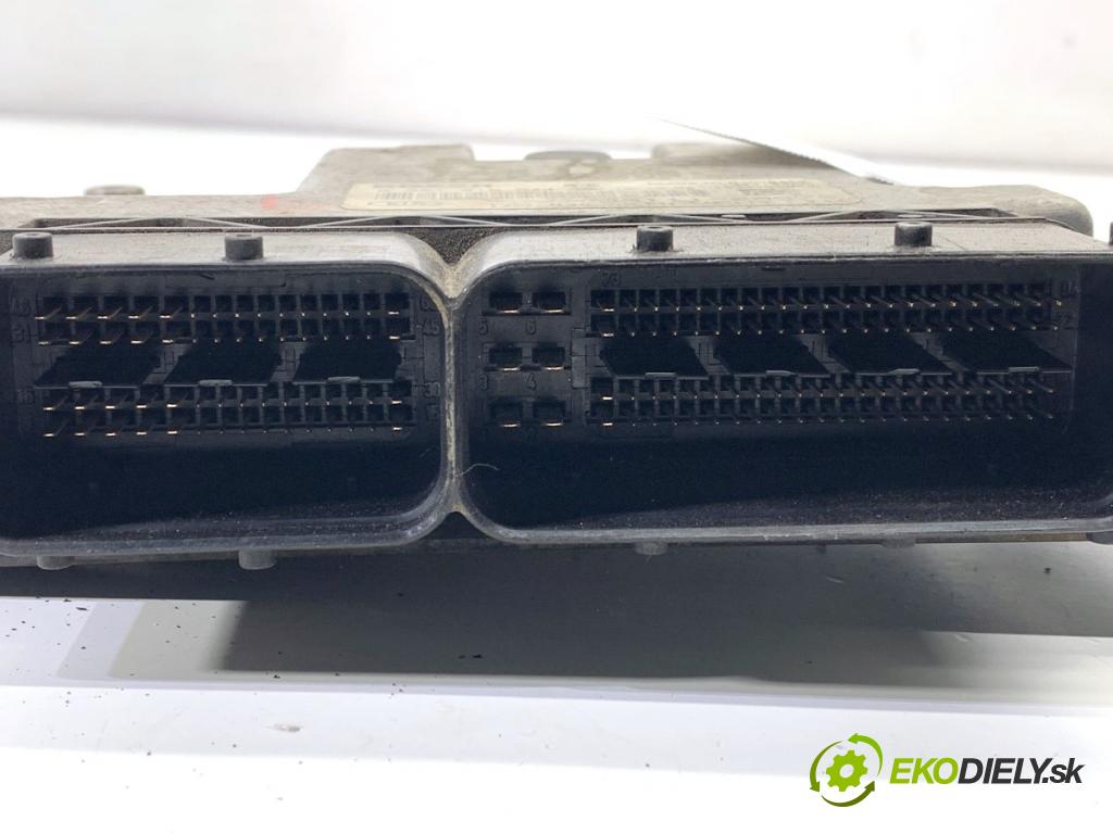 KIA CEED Kombi 2012 94 kW 1.6 CRDi 128 1582 riadiaca jednotka Motor 39111-2A970 0281019544 (Riadiaca jednotka)