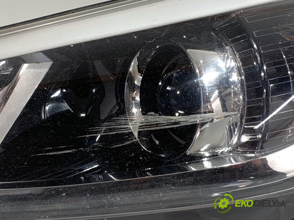KIA CEED Kombi 2012 94 kW 1.6 CRDi 128 1582 světlomet levý přední část 92101-A2010