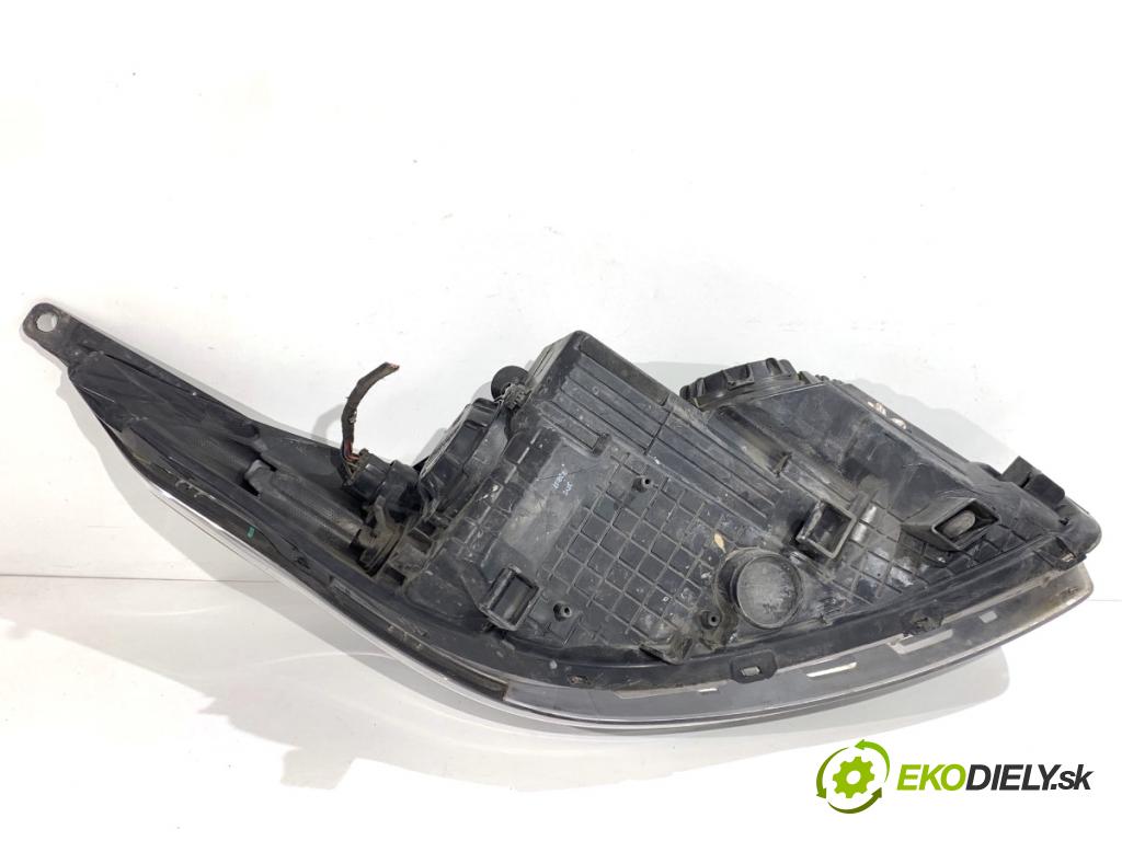 KIA CEED Kombi 2012 94 kW 1.6 CRDi 128 1582 světlomet levý přední část 92101-A2010