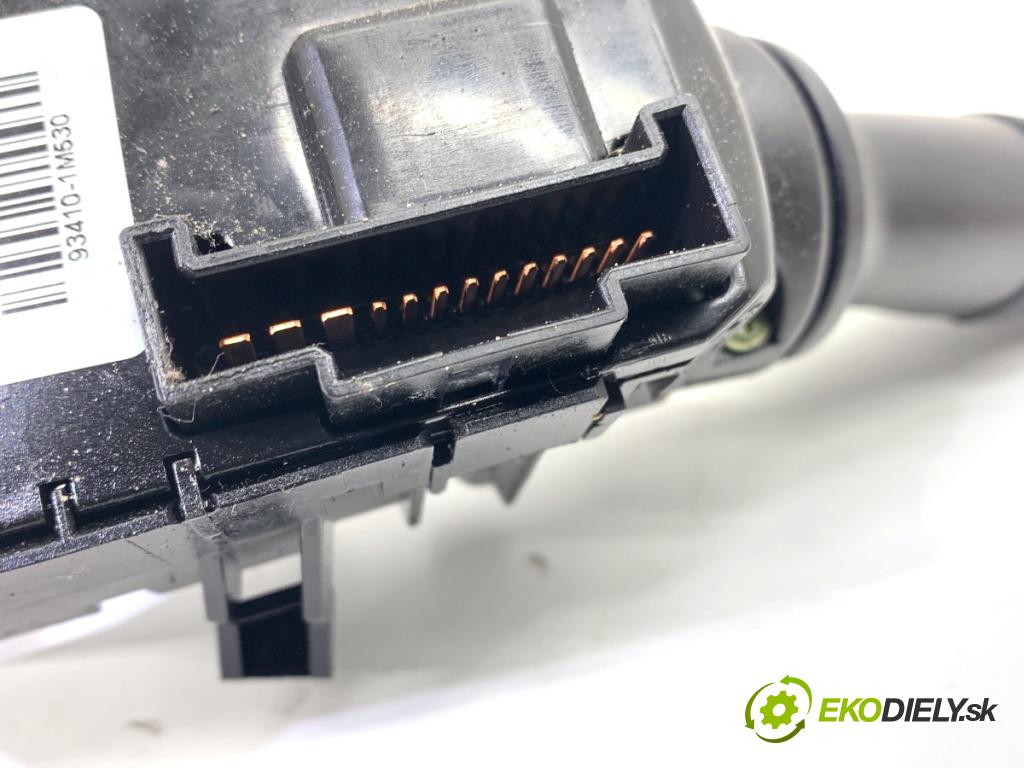 KIA CEED Kombi 2012 94 kW 1.6 CRDi 128 1582 Prepínač kombinovaný 93420-2K560 (Prepínacie páčky pod volantom)