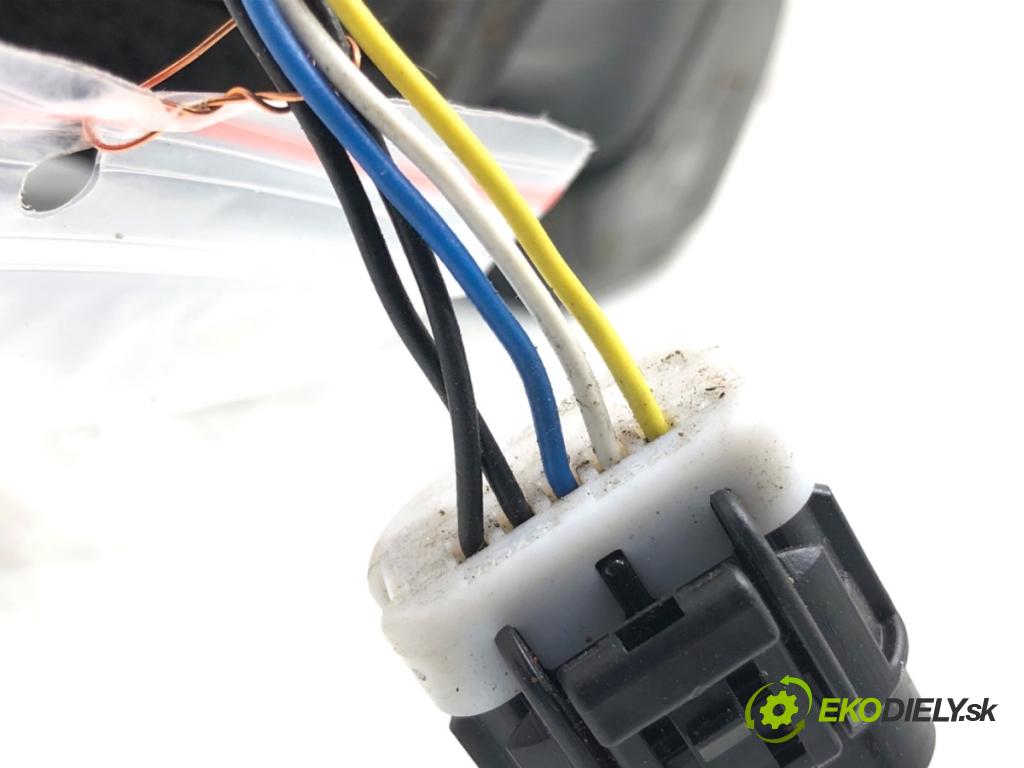 KIA CEED Kombi 2012 94 kW 1.6 CRDi 128 1582 zpětné zrcátko levý