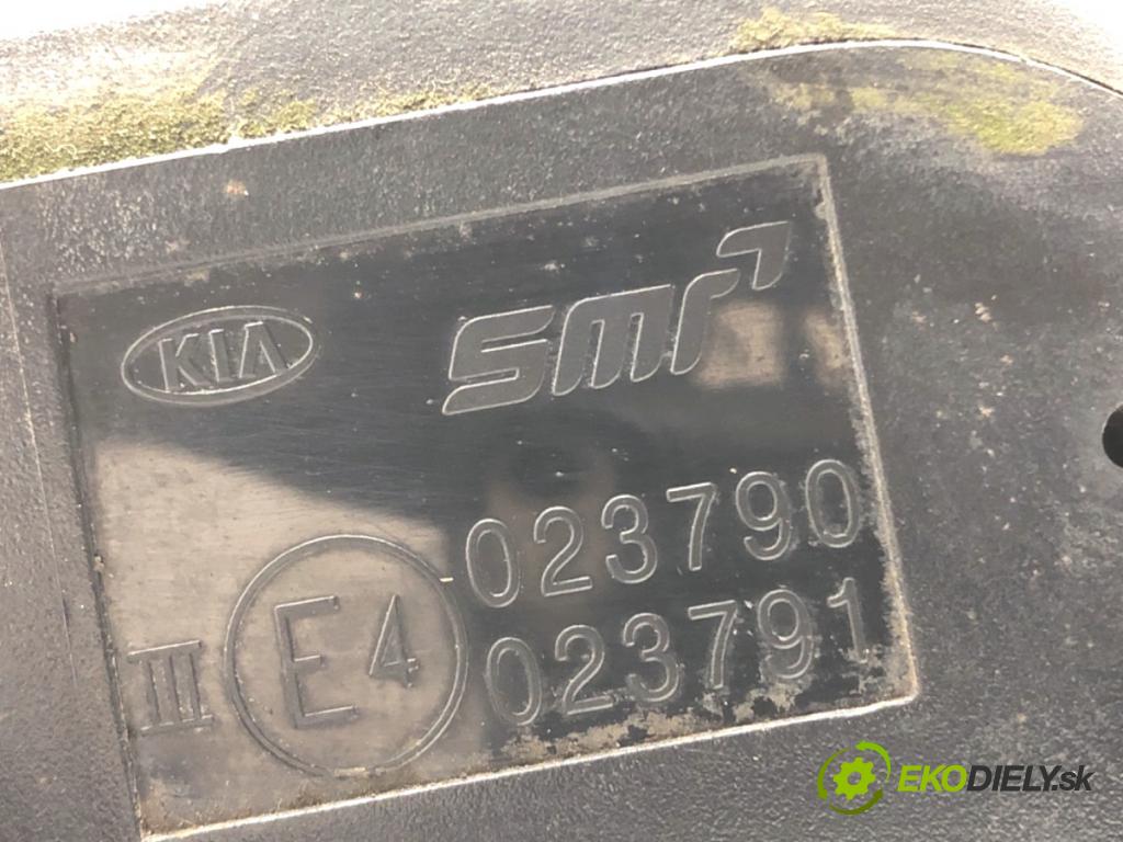 KIA CEED Kombi 2012 94 kW 1.6 CRDi 128 1582 zpětné zrcátko levý