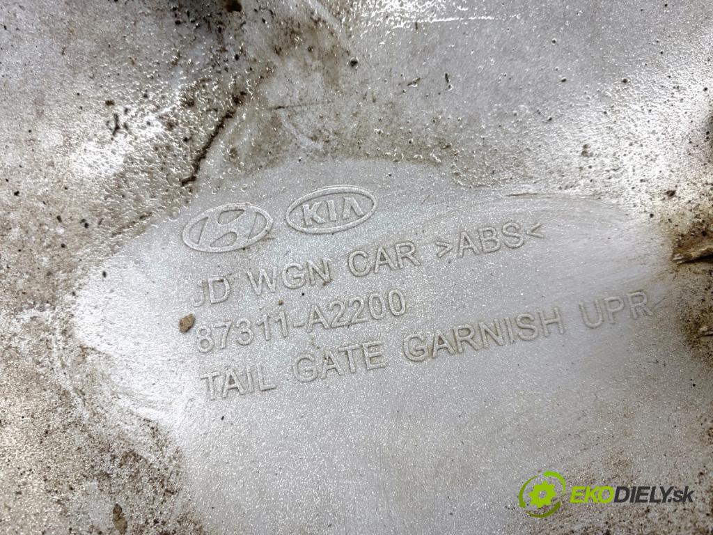 KIA CEED Kombi 2012 94 kW 1.6 CRDi 128 1582 zadní část - čelo dveří zadní část 87311-A2200