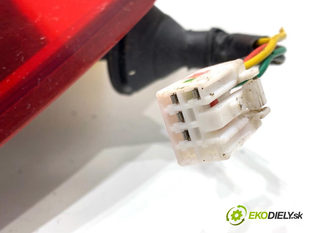 KIA CEED Kombi 2012 94 kW 1.6 CRDi 128 1582 Svetlo pravy zad 92402-A23