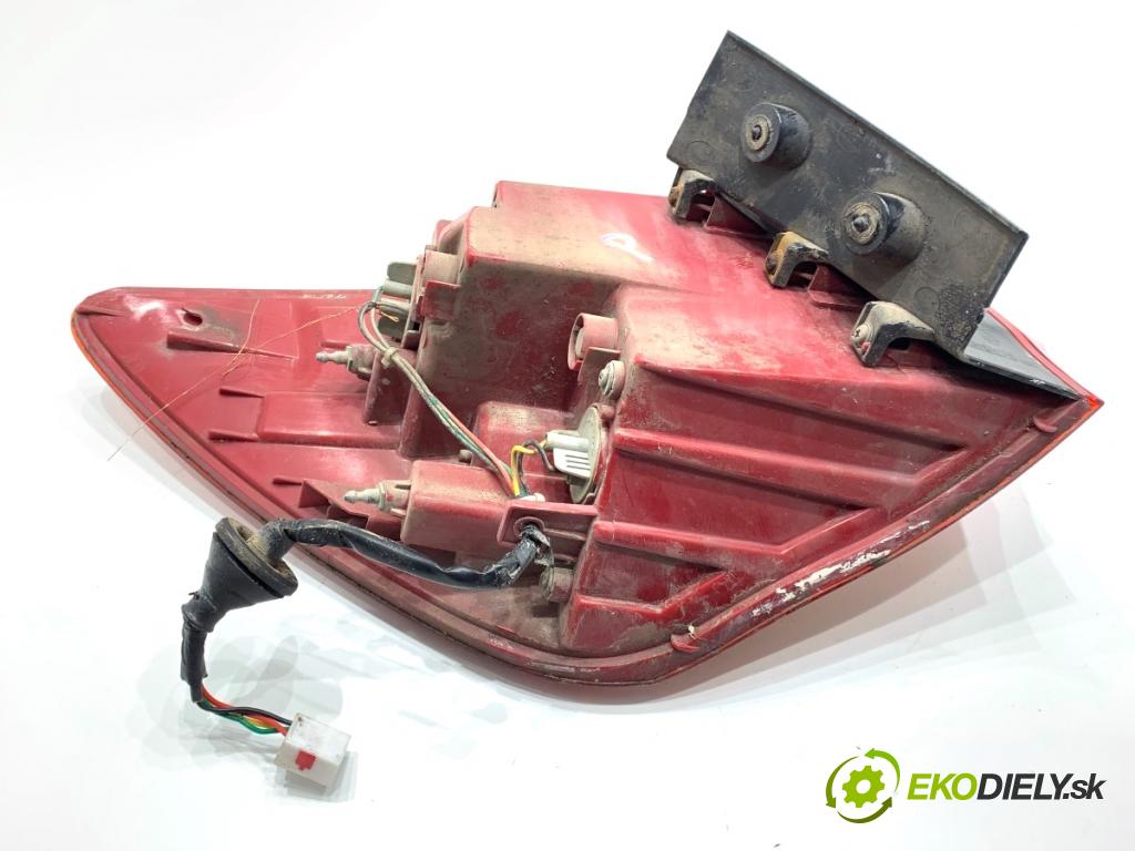 KIA CEED Kombi 2012 94 kW 1.6 CRDi 128 1582 Svetlo pravy zad 92402-A23