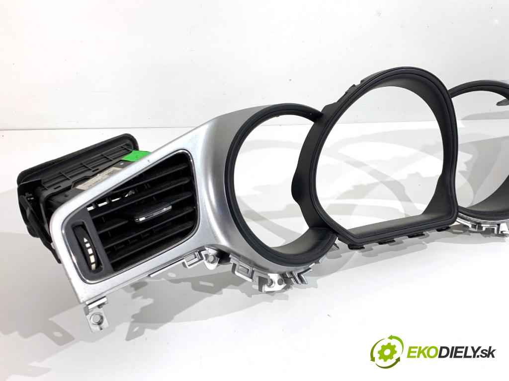 KIA CEED Kombi 2012 94 kW 1.6 CRDi 128 1582 mří topení přední část 84832-A2000