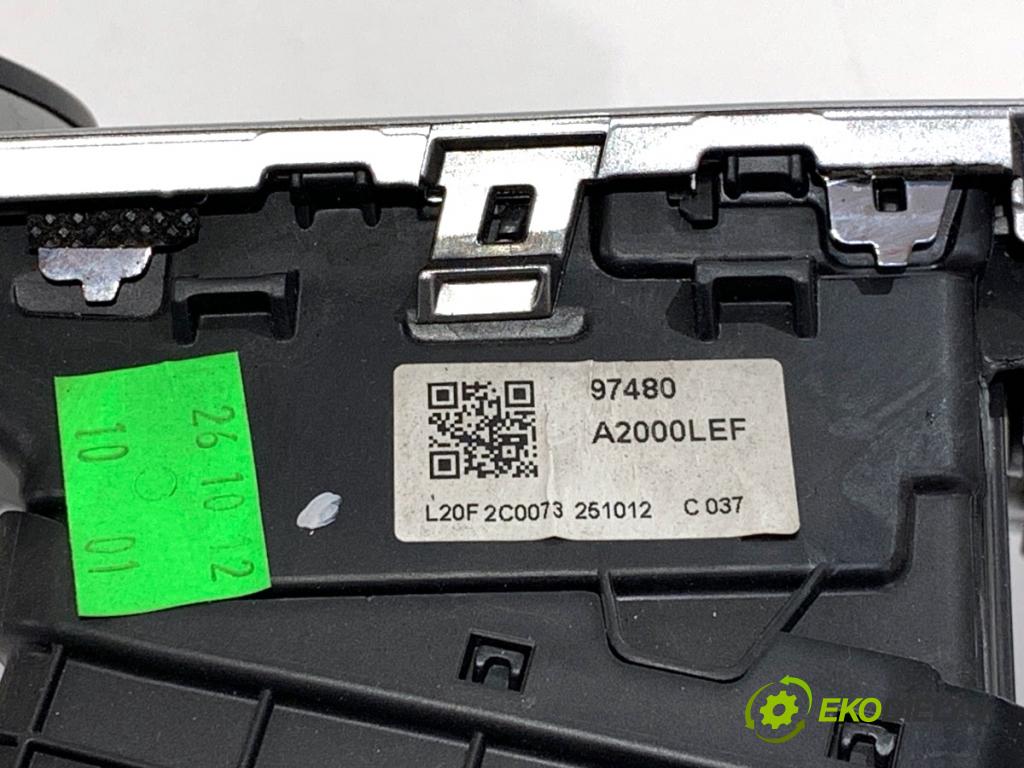KIA CEED Kombi 2012 94 kW 1.6 CRDi 128 1582 mří topení přední část 84832-A2000