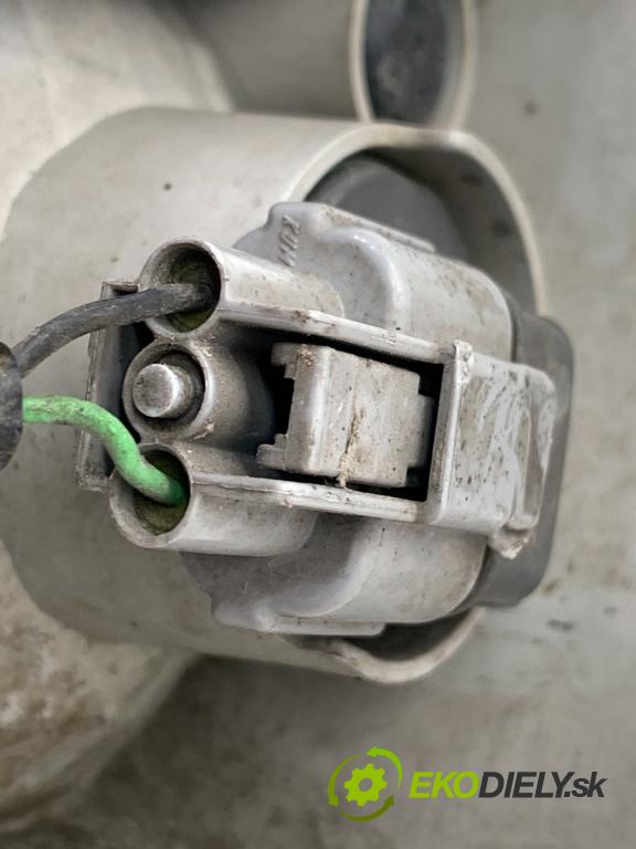 KIA CEED Kombi 2012 94 kW 1.6 CRDi 128 1582 Hmlové svetlo, hmlovka pravy predný 92202-A2