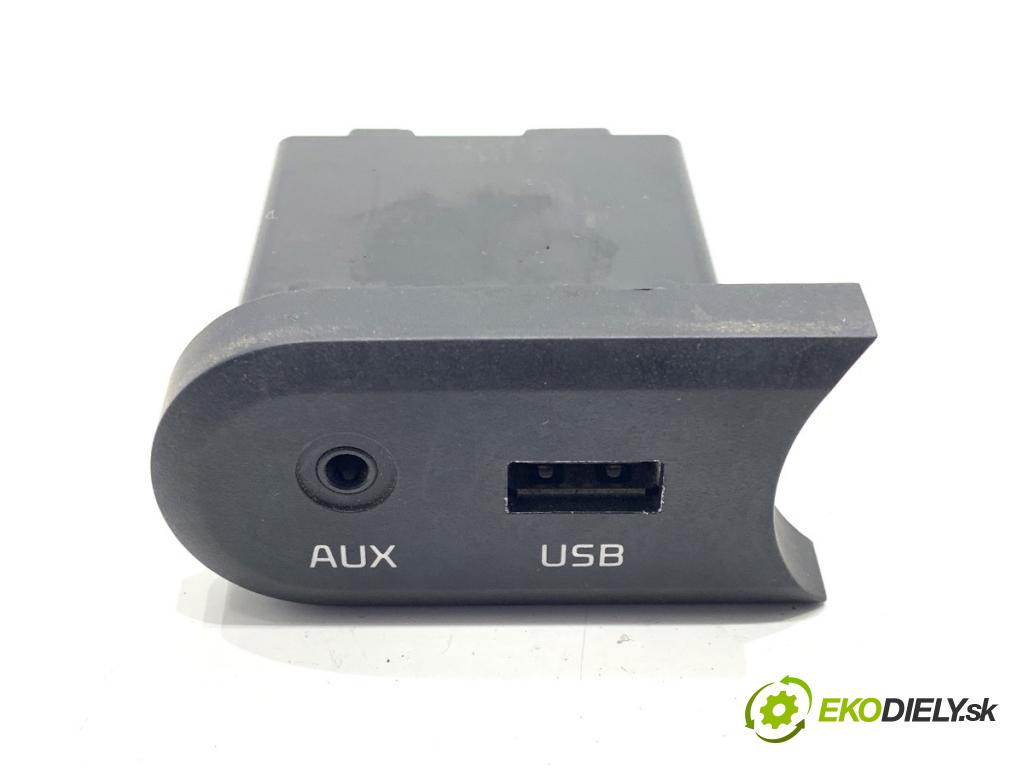 KIA CEED Kombi 2012 94 kW 1.6 CRDi 128 1582 HNÍZDO: USB 96120-A200