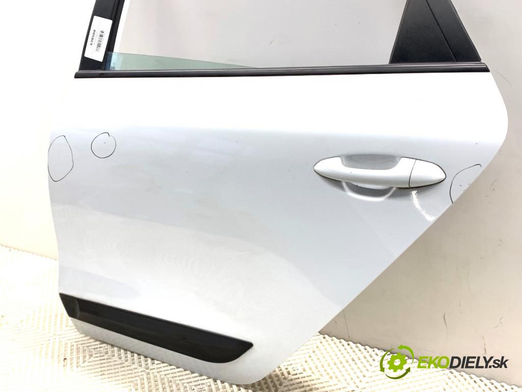 KIA CEED Kombi 2012 94 kW 1.6 CRDi 128 1582 dveře levý zadní část