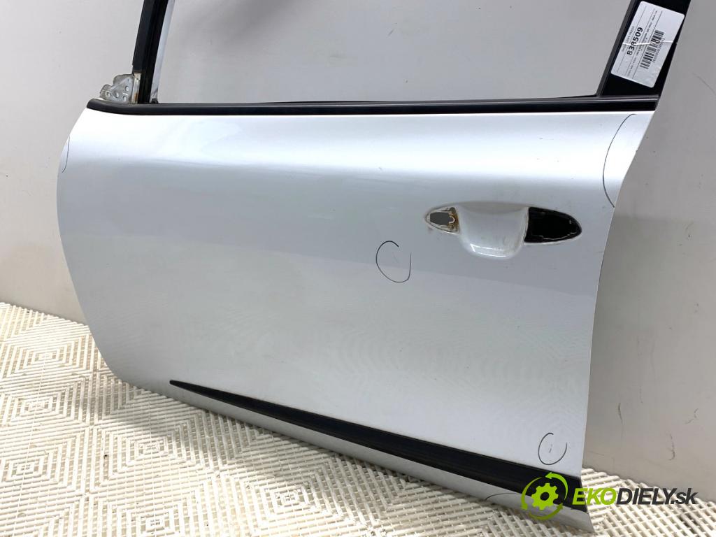 KIA CEED Kombi 2012 94 kW 1.6 CRDi 128 1582 dveře levý přední část