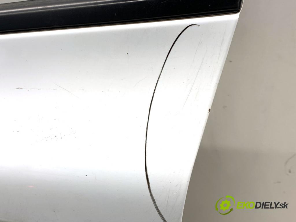 KIA CEED Kombi 2012 94 kW 1.6 CRDi 128 1582 dveře levý přední část