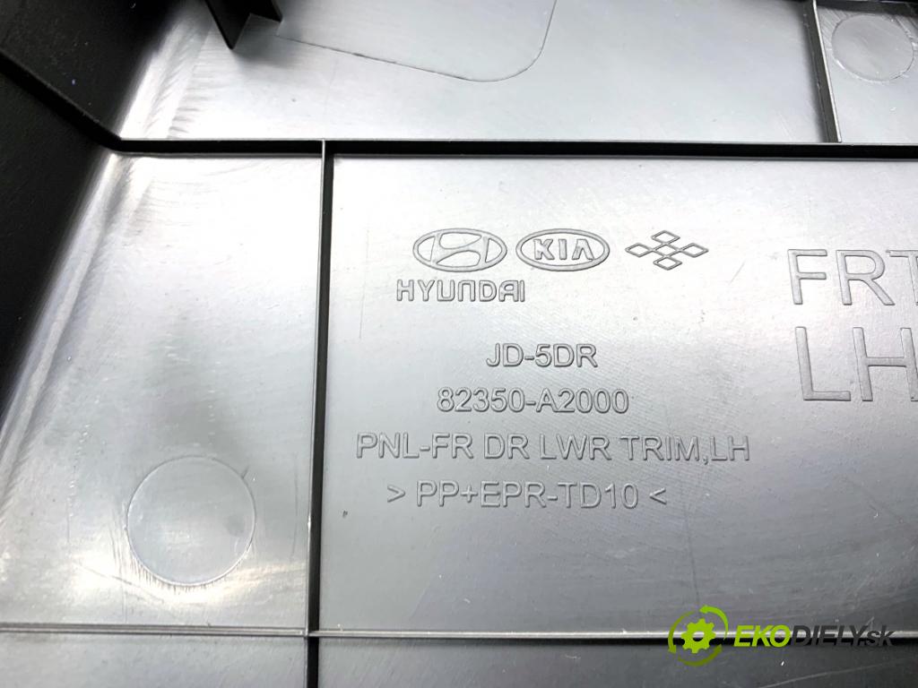 KIA CEED Kombi 2012 94 kW 1.6 CRDi 128 1582 ča dveře levý přední část 82350-A2000
