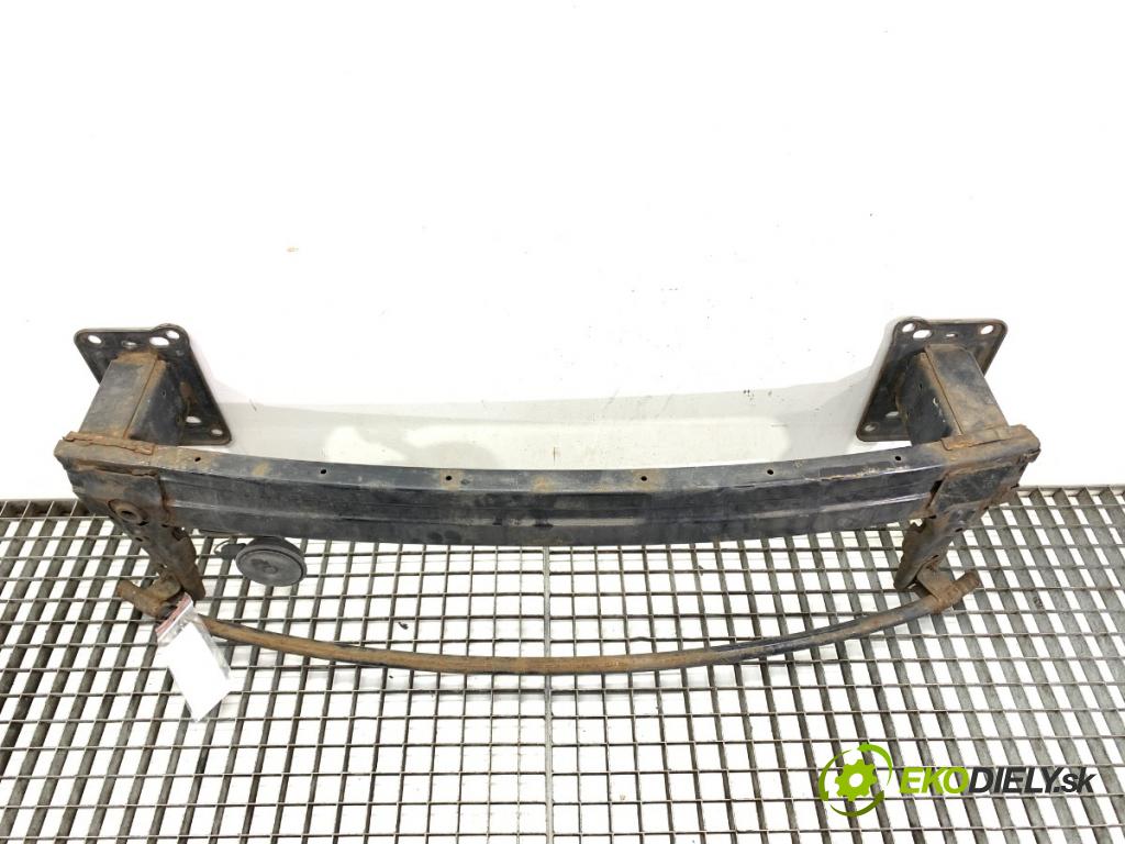 KIA CEED Kombi 2012 94 kW 1.6 CRDi 128 1582 výztuha nárazníka přední část  (Přední výztuha)