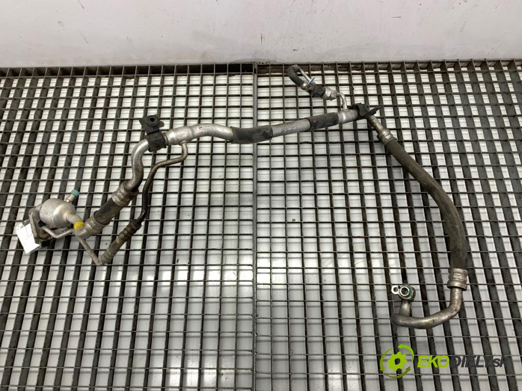 KIA CEED Kombi 2012 94 kW 1.6 CRDi 128 1582 rúrka klimatizácie 97775-A6201 (Rúrka klimatizácie)