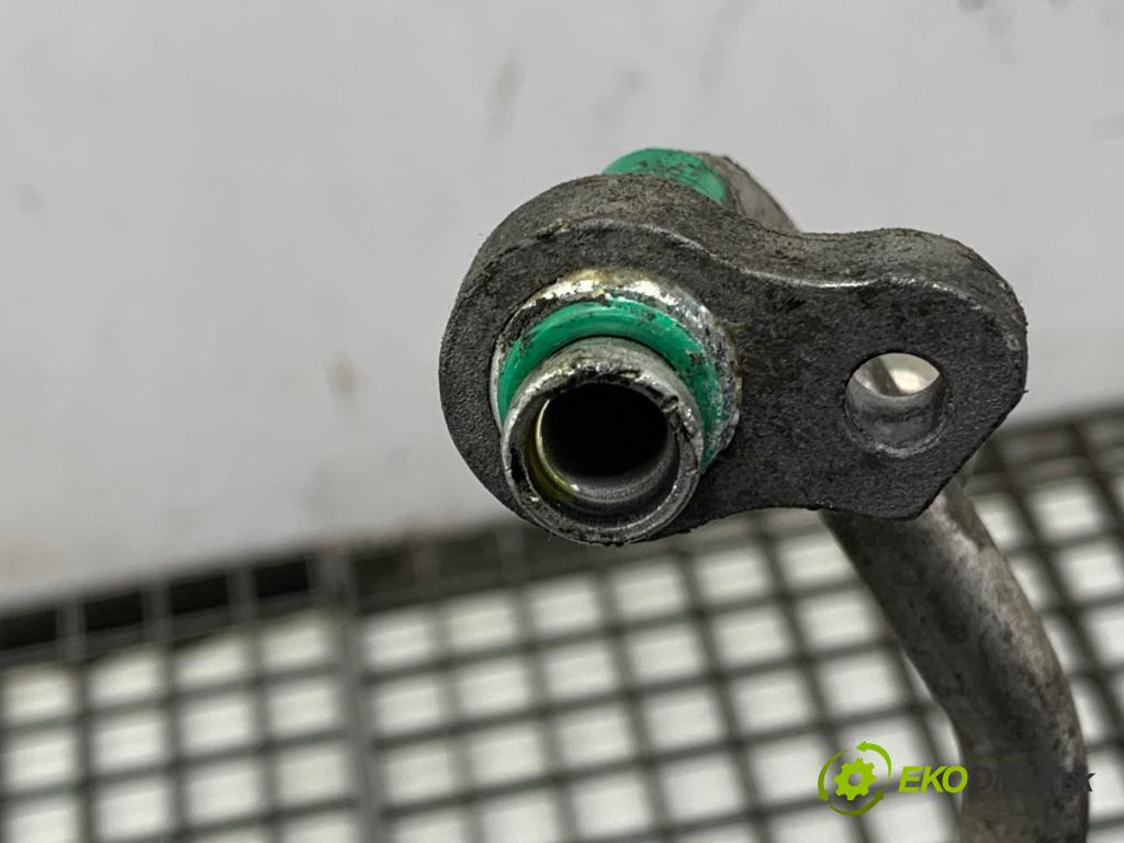 KIA CEED Kombi 2012 94 kW 1.6 CRDi 128 1582 rúrka klimatizácie  (Rúrka klimatizácie)