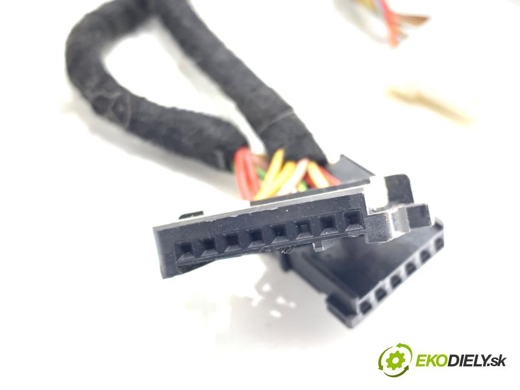 KIA CEED Kombi 2012 94 kW 1.6 CRDi 128 1582 Káblovačka prepínačov volantu