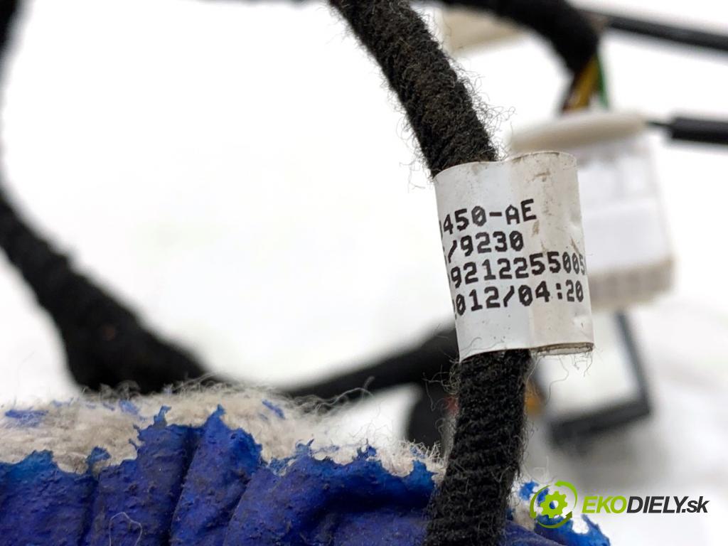 KIA CEED Kombi 2012 94 kW 1.6 CRDi 128 1582 Káblovačka prepínačov volantu