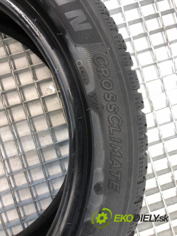 --- ---      PNEUMATIKY: zima 2X 205/50 17" MICHELIN