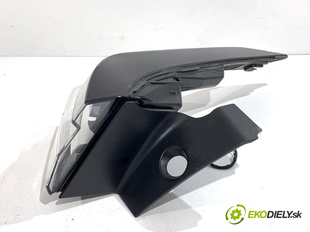 NISSAN QASHQAI J12 SUV 2024 103 kW 1.3 DIG-T 1332 světlo levý zadní část 26555HN20A