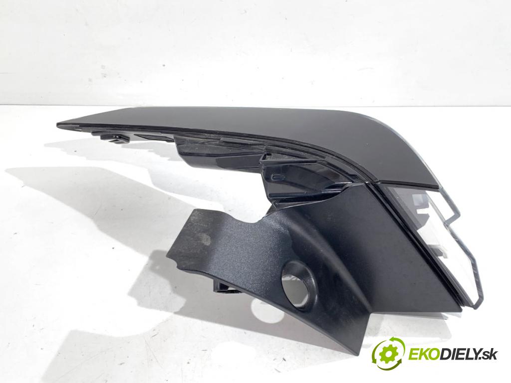 NISSAN QASHQAI J12 SUV 2024 103 kW 1.3 DIG-T 1332 světlo pravý zadní část 26550HN20A