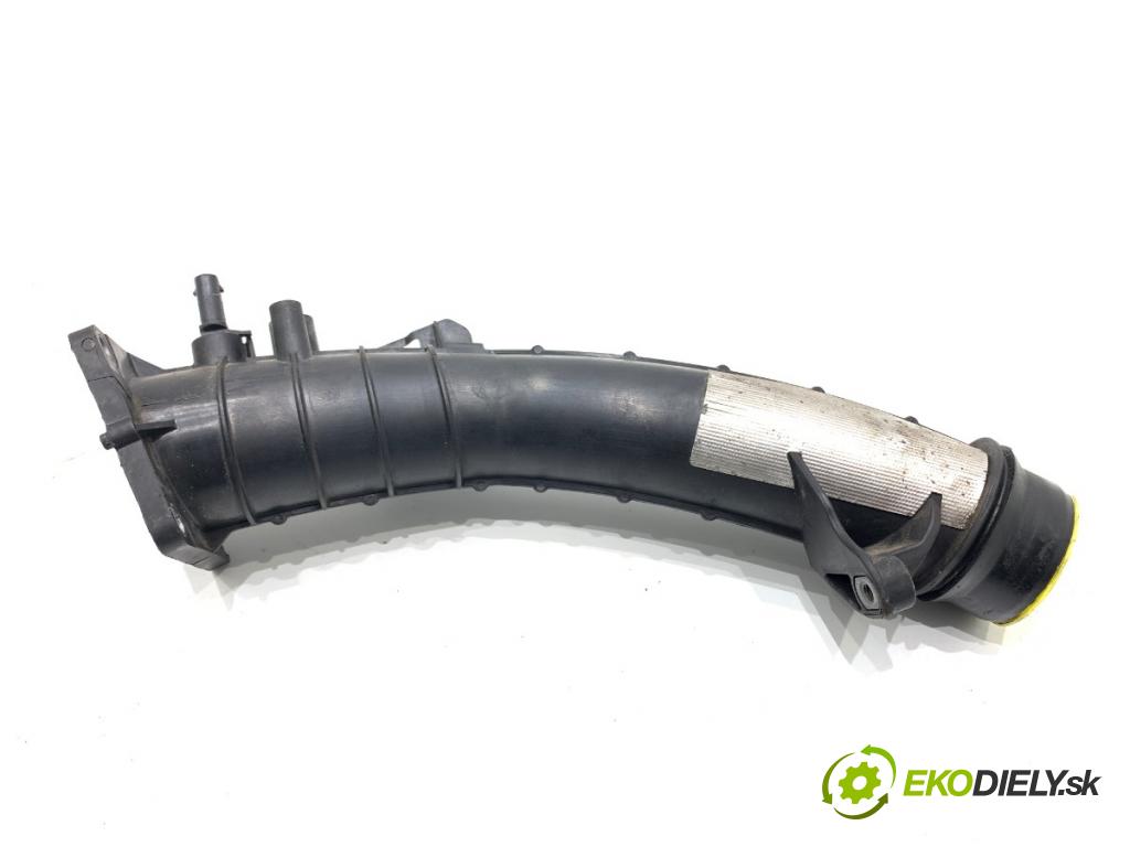 MERCEDES-BENZ W176 liftback 2012 90 kW A 180 (176.042) 1595 Rúra turba A2700900844