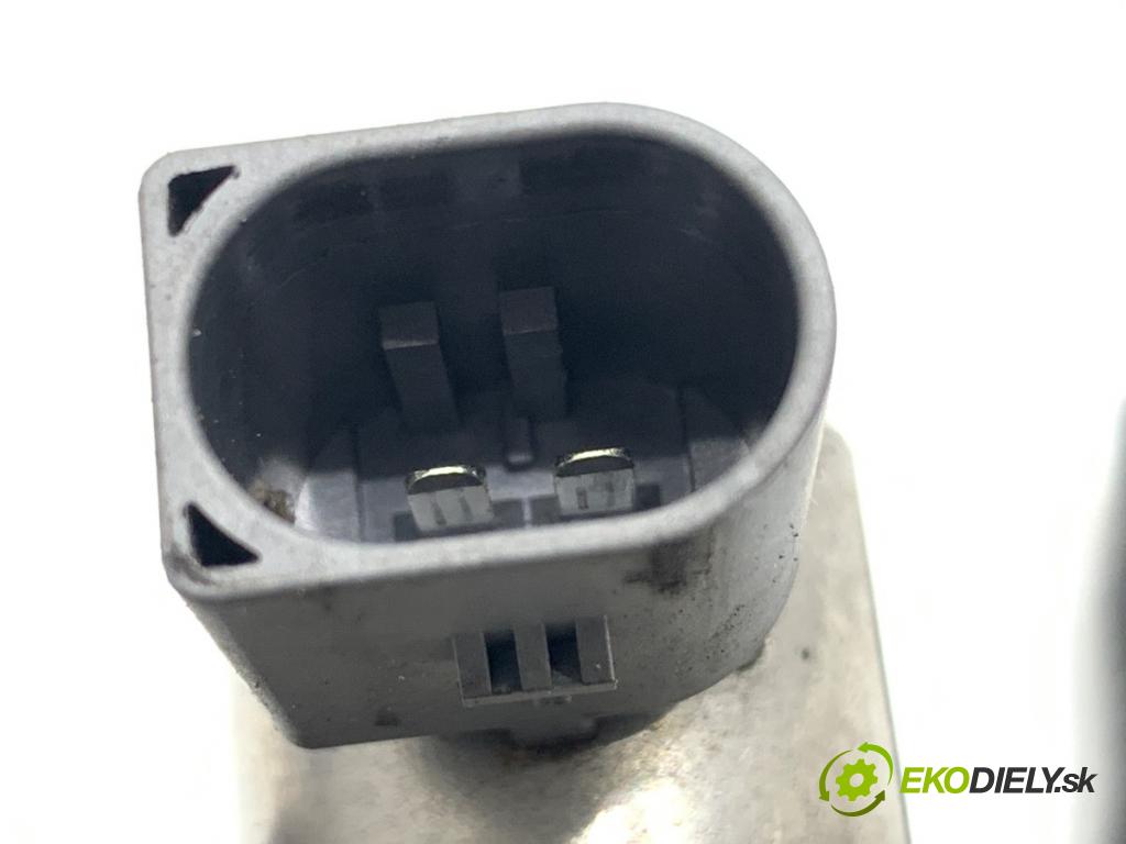 MERCEDES-BENZ W176 liftback 2012 90 kW A 180 (176.042) 1595 pumpa vysokého tlaku A2700700501