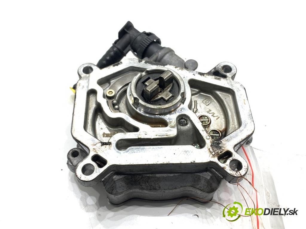 MERCEDES-BENZ W176 liftback 2012 90 kW A 180 (176.042) 1595 pumpa vakuová A2702300365