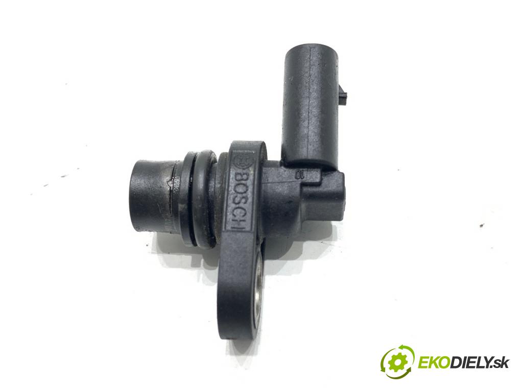 MERCEDES-BENZ W176 liftback 2012 90 kW A 180 (176.042) 1595 Snímač pozície vačkového hriadeľa A2709050400 (Snímač polohy kľukového hriadeľa)