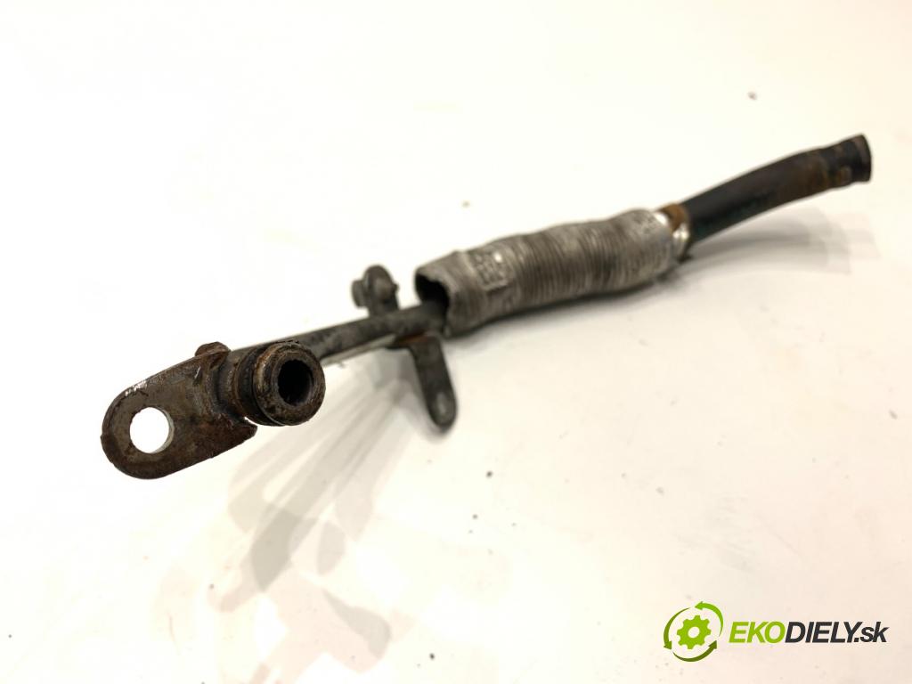 MERCEDES-BENZ W176 liftback 2012 90 kW A 180 (176.042) 1595 rúrka turba A2702030002 (Hadica turbodúchadla)