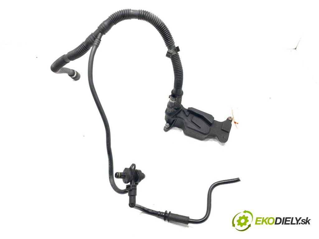 MERCEDES-BENZ W176 liftback 2012 90 kW A 180 (176.042) 1595 výparník A2700105401