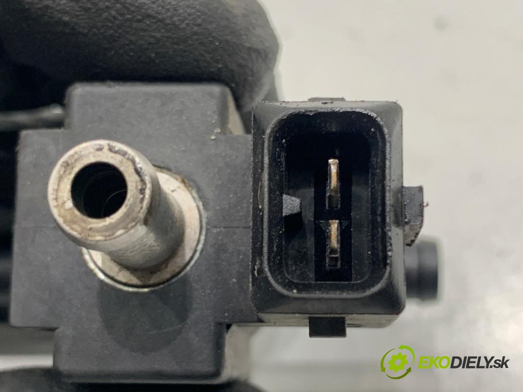 RENAULT GRAND SCENIC III nadwozie wielkoprzestrzenne (MPV) 2011 96 kW 1.4 16V (JZ0F) 1397 Ventil tlaku 8200603558 (Ventil)