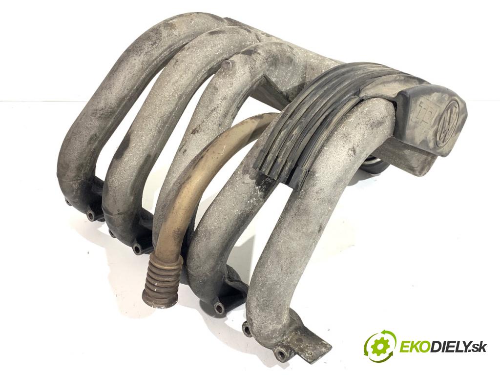 VW LT 28 35 Autobus 2004 80 kW 2.5 TDI 2461 Potrubie sacie, sanie 074129713N (Sacie potrubie)