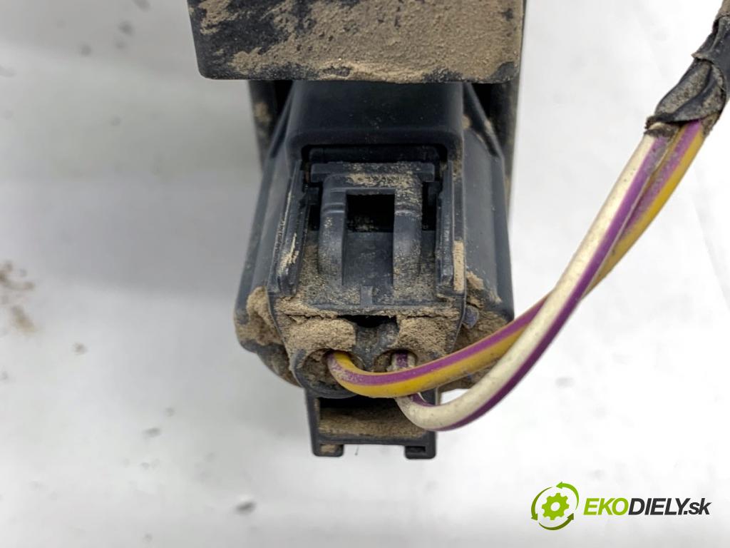 FORD FOCUS C-MAX nadwozie wielkoprzestrzenne (MPV) 2007 85 kW 1.8 TDCi 1753 dvířka nádrže paliva 6M51-R405A02-AA (Klika dveří ostatní)