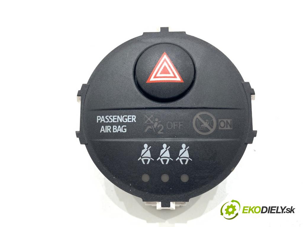 TOYOTA YARIS III liftback 2017 51 kW 1.0 (KSP130_) 998 Spínač svetiel výstražných (núdzových) 839500D100 (Prepínacie páčky pod volantom)