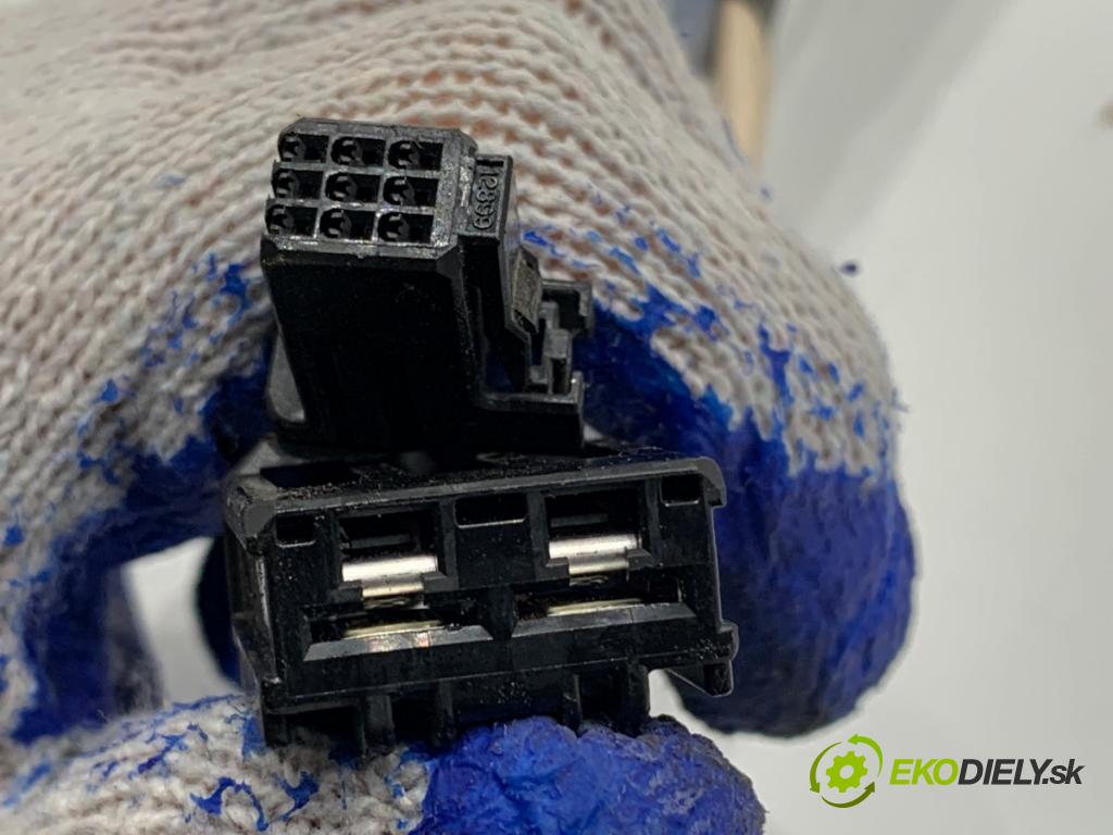 TOYOTA YARIS III liftback 2017 51 kW 1.0 (KSP130_) 998 pumpa servočerpadlo 45250-0D184 (Servočerpadlo)