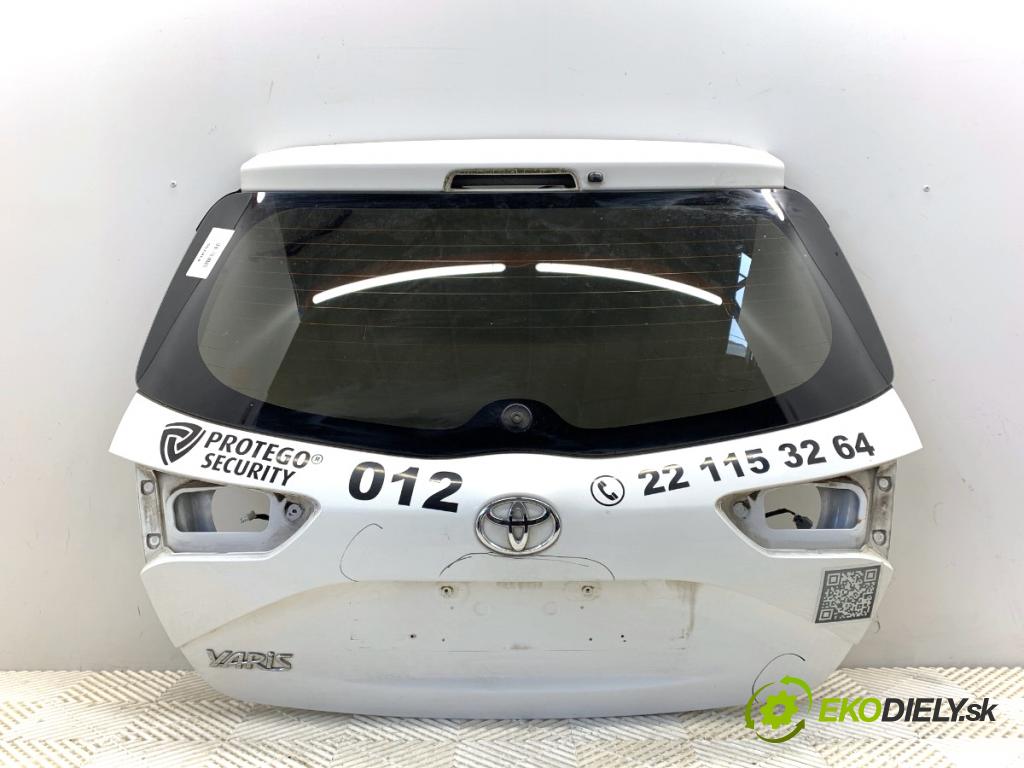 TOYOTA YARIS III liftback 2017 51 kW 1.0 (KSP130_) 998 kapota zad 