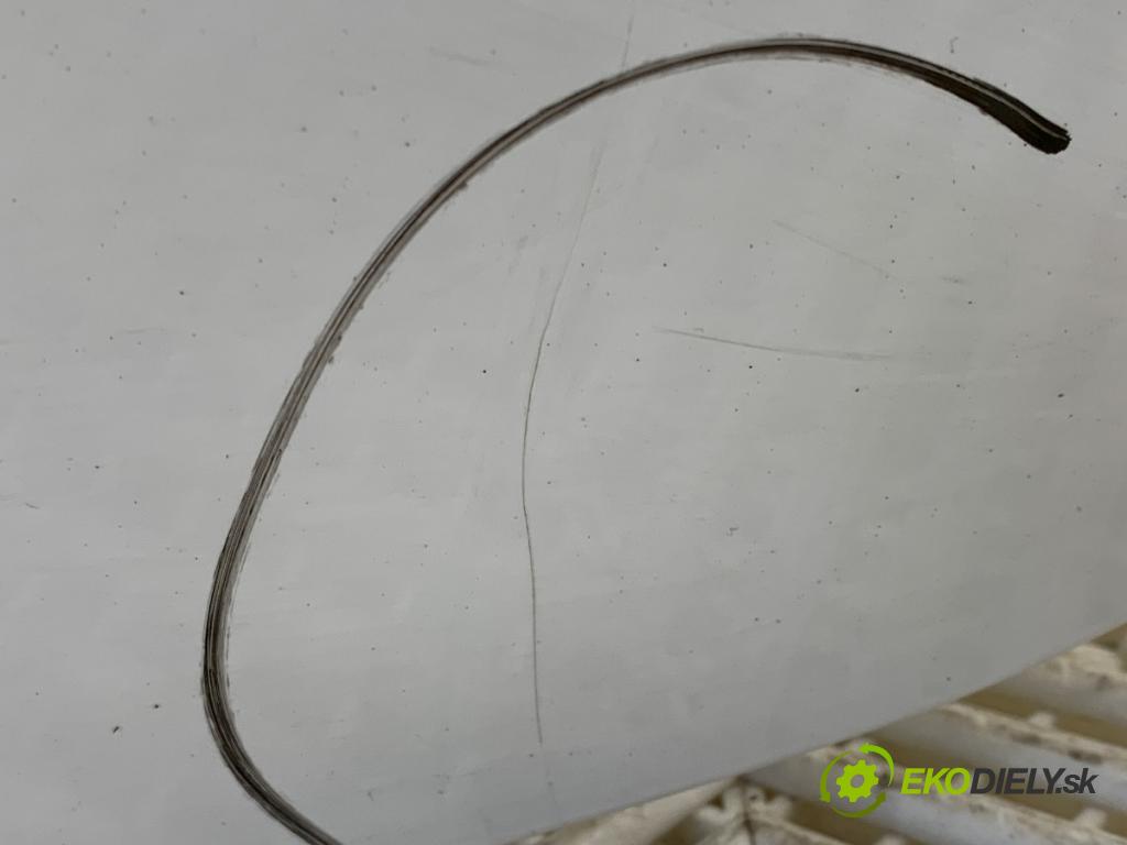 TOYOTA YARIS III liftback 2017 51 kW 1.0 (KSP130_) 998 kapota zad