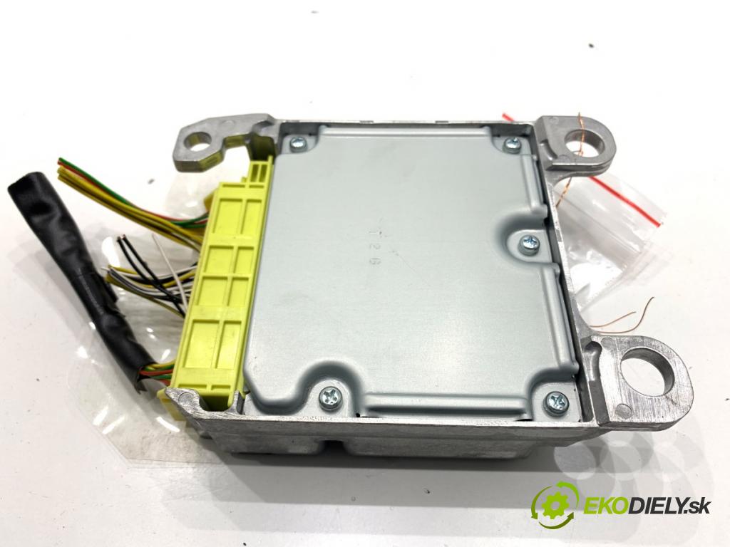 TOYOTA YARIS III liftback 2017 51 kW 1.0 (KSP130_) 998 senzor airbag 89170-0DC70 (Snímač)