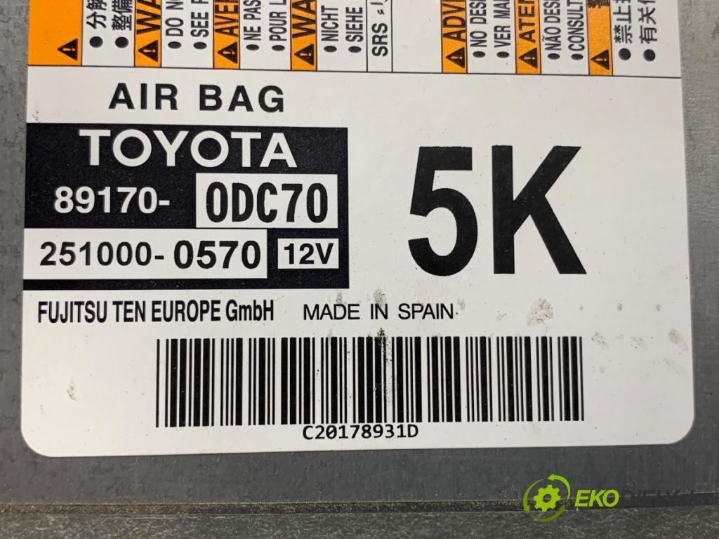 TOYOTA YARIS III liftback 2017 51 kW 1.0 (KSP130_) 998 senzor airbag 89170-0DC70 (Snímač)