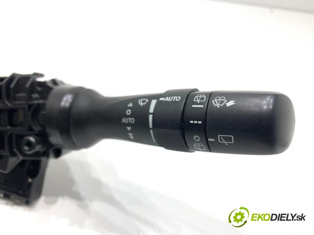 TOYOTA YARIS III liftback 2017 51 kW 1.0 (KSP130_) 998 Prepínač kombinovaný  (Prepínacie páčky pod volantom)