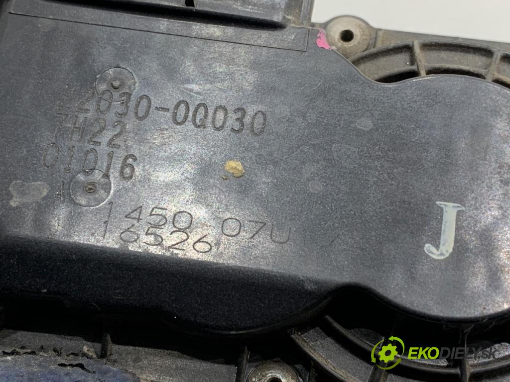 TOYOTA YARIS III liftback 2017 51 kW 1.0 (KSP130_) 998 Škrtiaca klapka 22030-0Q030 (Škrtiaca klapka)